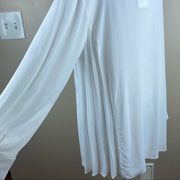 NWT. Zara White Blouse with Sides Pleats. Size M. - Picture 10 of 15